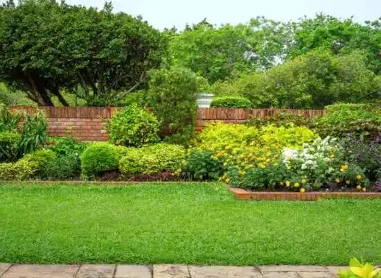 landscaping services Walls